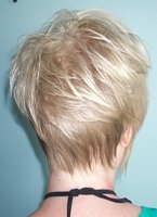 blond fryzura krótka